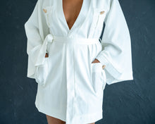 Load image into Gallery viewer, Kimono Blazer - Feminine Fashion Boutique
